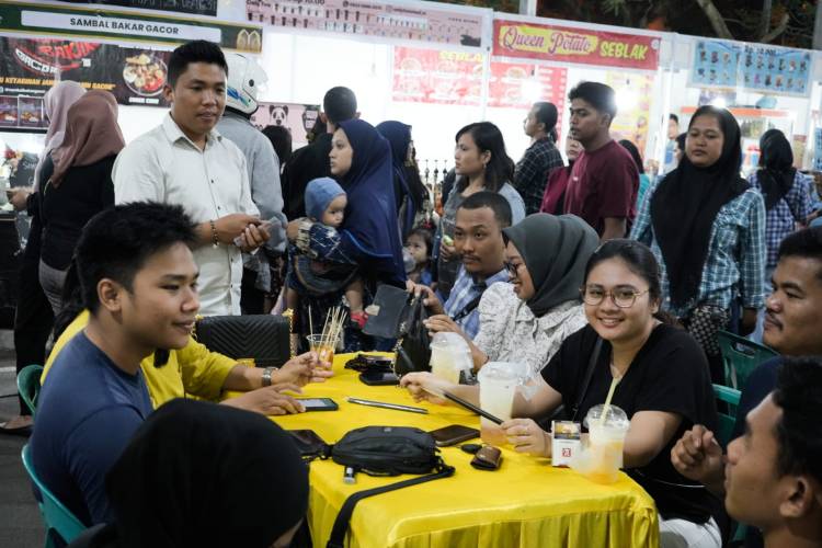 *Difasilitasi pada Perhelatan Ramadhan Fair, Pelaku UMKM Ungkapkan Terima Kasih pada Bobby Nasution*