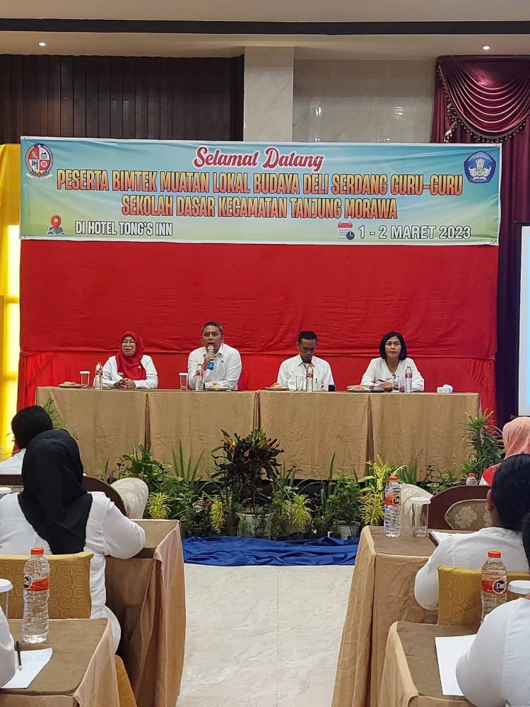 Guru SDN di Tanjung Morawa Mengikuti Bimtek dan Mulok di Thong's Inn Hotel