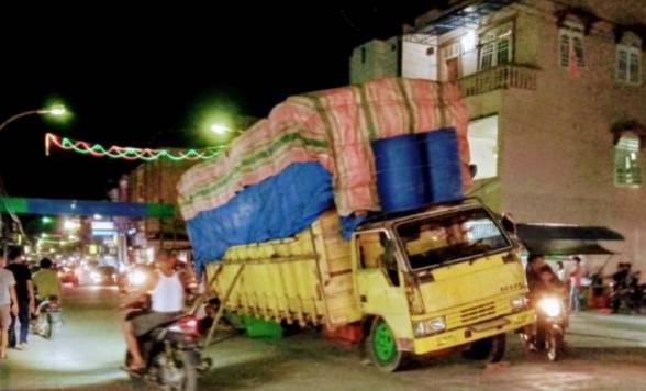 Walkot Sibolga Larang Truk Masuk ke Jalan Inti Kota