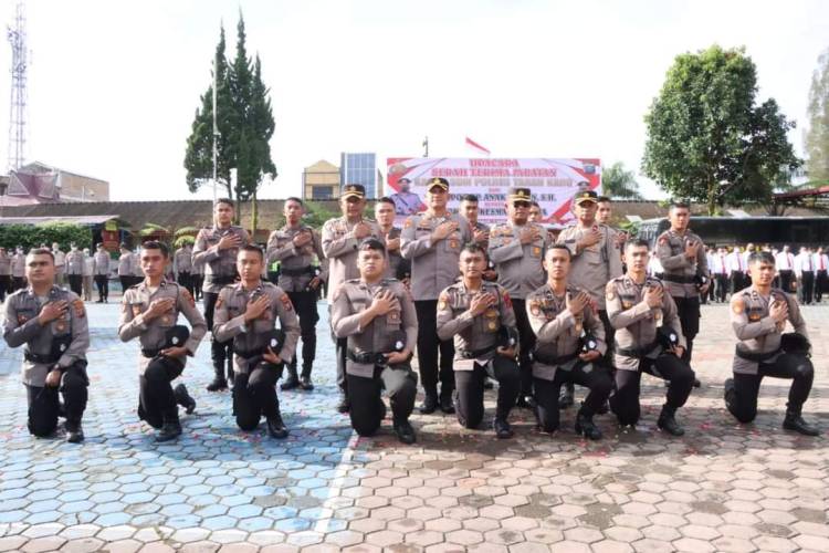 Polres Tanah Karo Terima 15 Personil Bintara Remaja dan 3 Unit Kendaraan Dinas R4