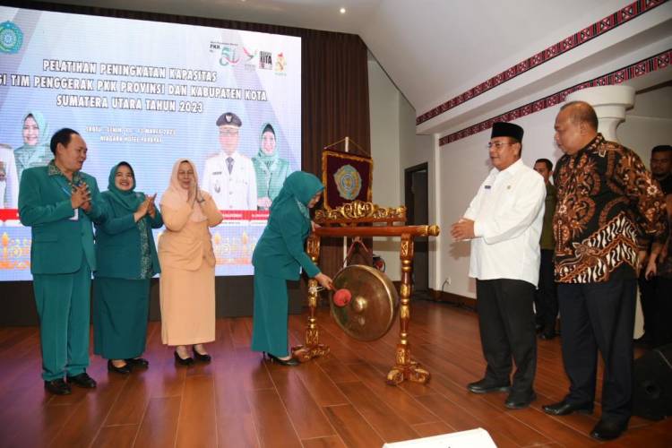 Buka Kegiatan HKG ke-51, Nawal Lubis Ingin Timbul Gelora dan Semangat Baru
