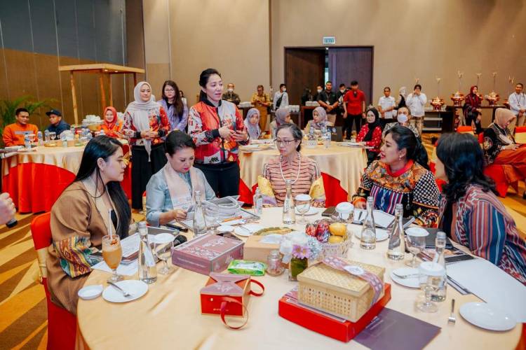 Ny Kahiyang Ayu & Pengurus Dekranas Bahas Persiapan HUT Dekranas Di Medan