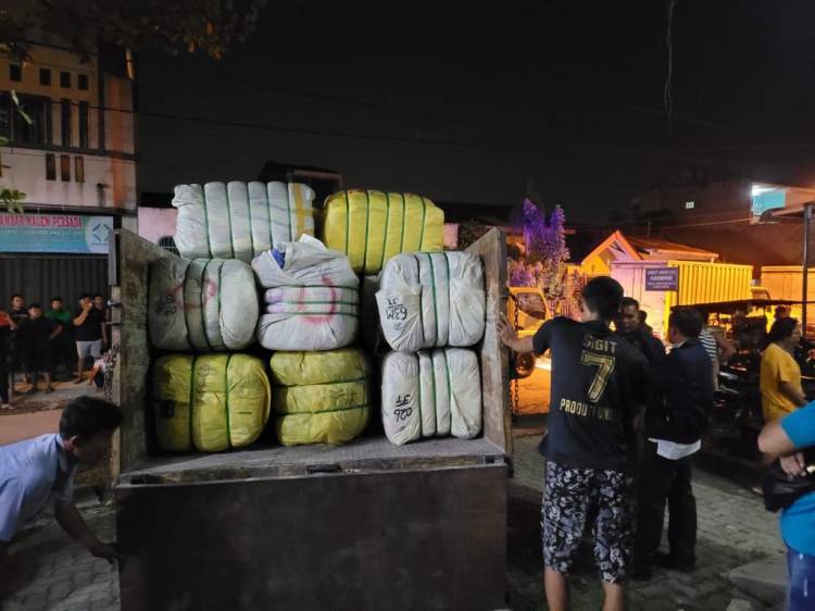 Polda Sumut Temukan 260 Balpres Pakaian Bekas