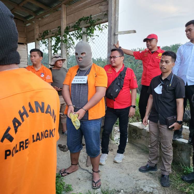 Rekontruksi Kasus Pembunuhan Eks Anggota Dewan, Pengacara Tato : Tato Akui sedangkan TG Membantah