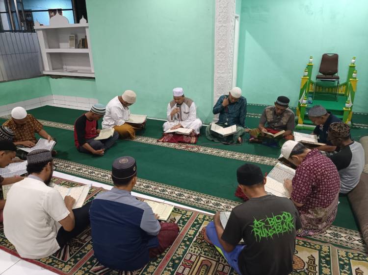 Karutan Tanjung Pura Beri Tausiyah Saat Ibadah Tarawih