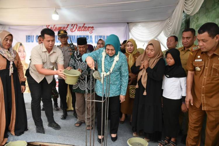 Resmikan Pembangunan Gedung Qaulam Adzani Salon Langkat, Nawal Lubis Lakukan Peletakan Batu Pertama