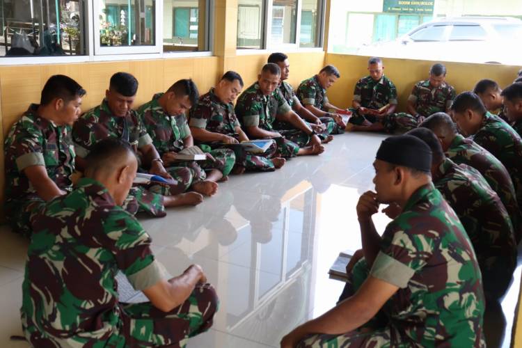 Tingkatkan Ketaqwaan Kepada Allah, Personil Kodim 0309/Solok Rutin Tadarus Al Quran