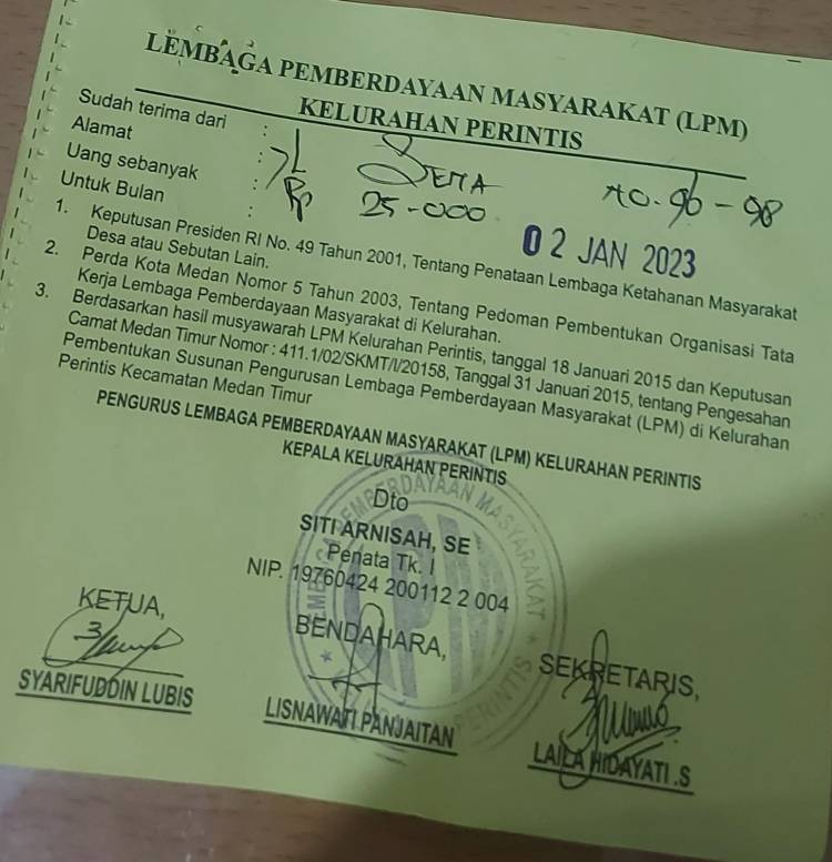 Pungli Dana LPM Raup Keuntungan Rp 40 Juta/bulan :  Beredar Kwintasi Bendahara  Lisnawati P yang Sudah Meninggal