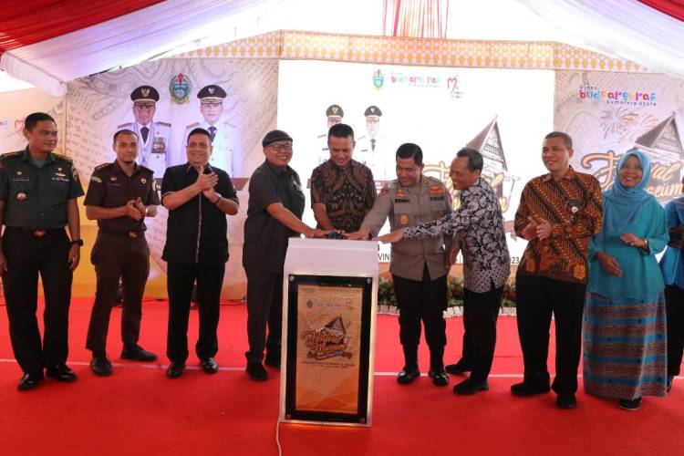 Buka Festival Museum Sumut, Musa Rajekshah Harapkan Museum Jadi Magnet Wisatawan Mancangera