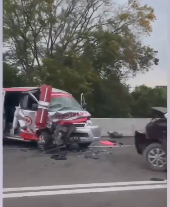 Tabrakan di Tol Amplas, 4 Terluka