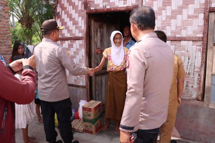 Safari Ramadhan, Polres Sergai Beri Bantuan Sosial Pada Masyarakat Kurang Mampu