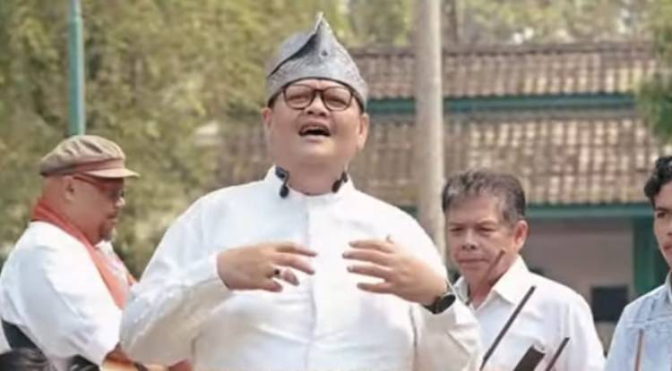 UNPAB Medan Bagikan Kurma Untuk Mitra-mitra Kerjanya,  Ini Pesan Mhd Isa Indrawan