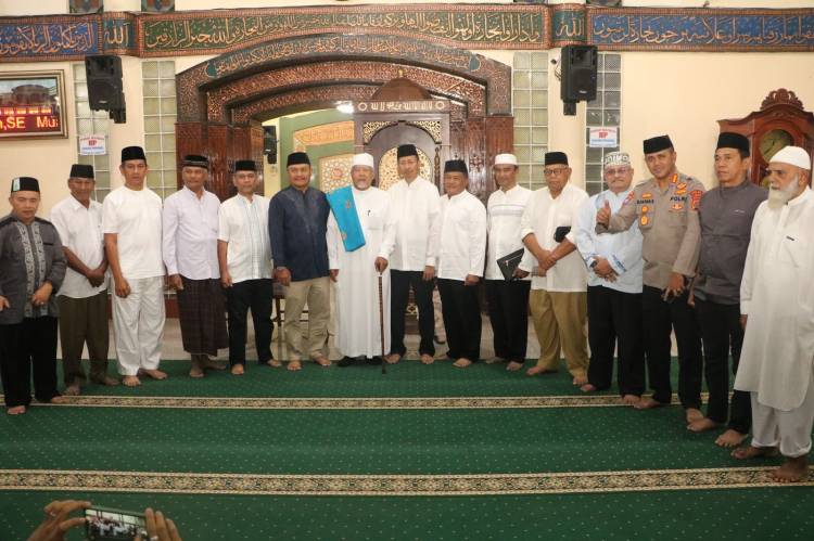 Wakapolda Sumut Safari Subuh Jumat Berkah Di Mesjid Raya Aceh Sepakat