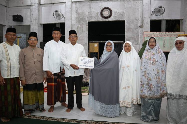 Pemko Siantar Serahkan Dana Hibah Rp 40 juta Pembangunan Mesjid Al-Iklas
