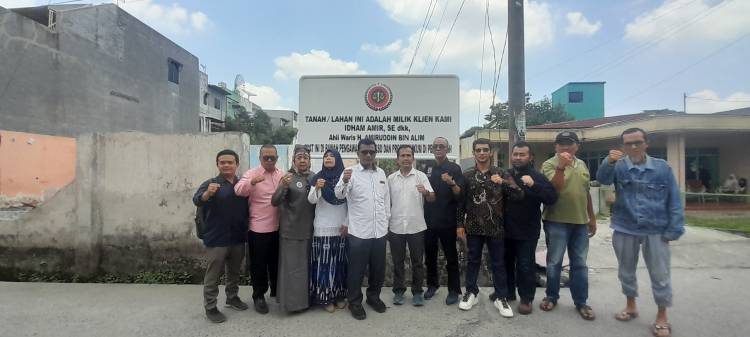 PASU Pasang Plang Diatas Tanah Kliennya : Jangan Coba-coba Melawan Hukum Jika Tidak Mau Dipidana
