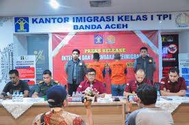 Lama Lama Tinggal di Indonesia dan tida Memilik Izin, Dua WNA Langsung di Tindak