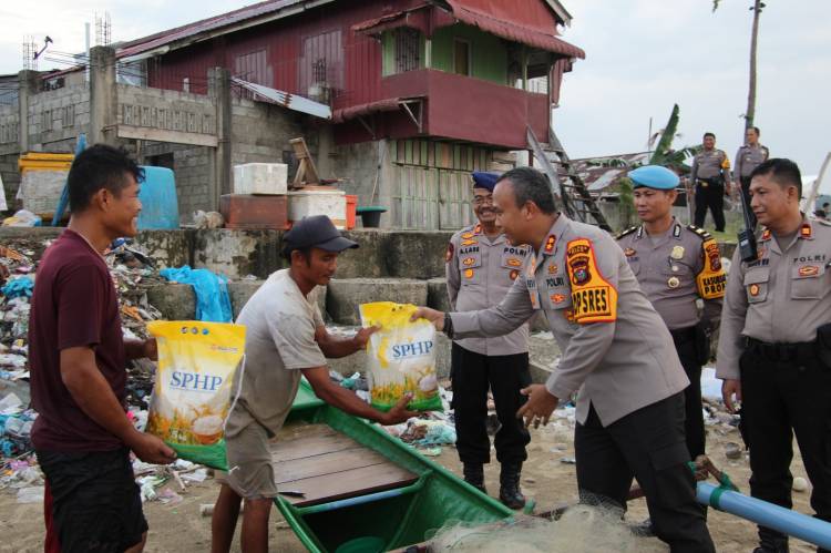 Kapolres Nias Manfaatkan Bukber untuk Dengarkan Keluhan Nelayan