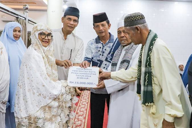 Safari Ramadhan ke Enam, Pemko Siantar Bantu Pembangunan Masjid Istiqomah