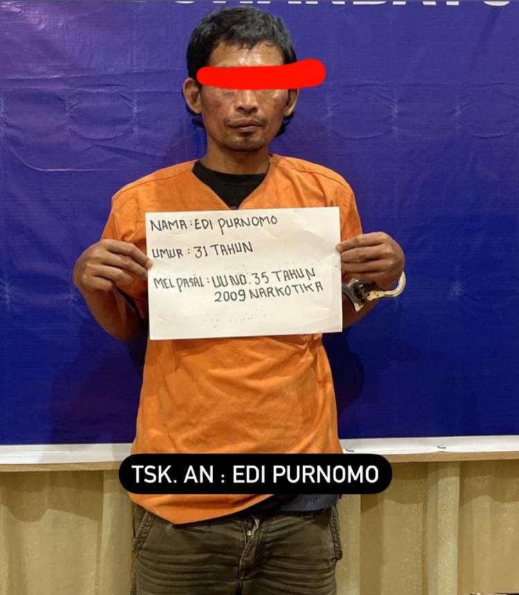 Personel Polres Labusel Kelabui Pengedar Sabu