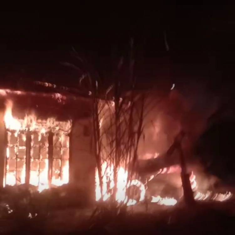 Rumah Wartawan di Labuhanbatu Diduga Dibakar