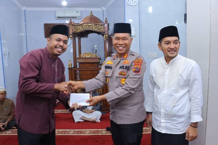 Bersama Walikota, Kapolres Hadiri Safari Ramadhan Dan Bukber Pemko Tebingtinggi