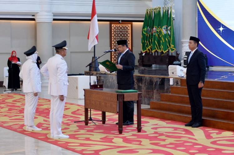 Lantik Bupati dan Wakil Bupati Madina, Bobby Nasution Ingatkan Kesejahteraan Rakyat  Sebagai Landasan Bekerja
