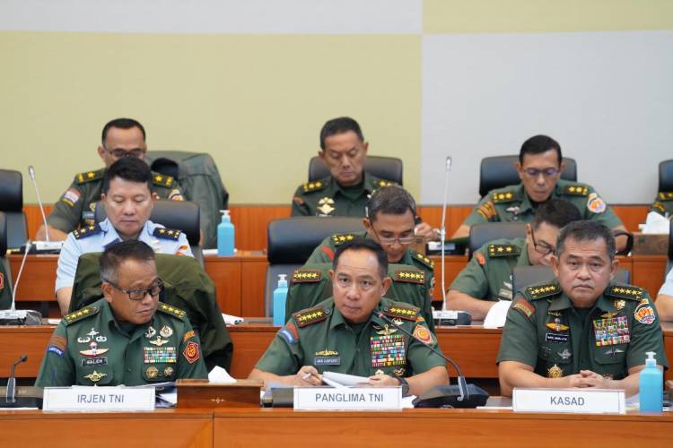 Panglima TNI Hadiri Rapat Dengar Pendapat Dengan Komisi I DPR RI Bahas Revisi UU TNI