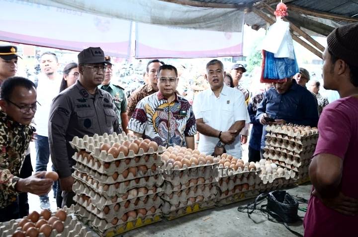 Assisten Ekbang Setdakab Asahan Bersama Forkopimda Sidak Pasar Tradisional Jelang Hari Raya Idhul Fitri