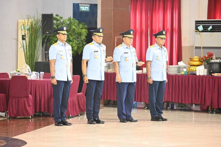 Danlanud Sultan Hasanuddin Hadiri Sertijab Danlanud Anang Busra dan Danlanud Sjamsudin Noor