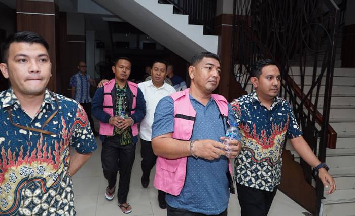 Breaking News ! Kejati Sumut Amankan 2 Tersangka Terduga Korupsi Pemotongan Dana BOS SMA/SMK Se-Kabupaten Batubara