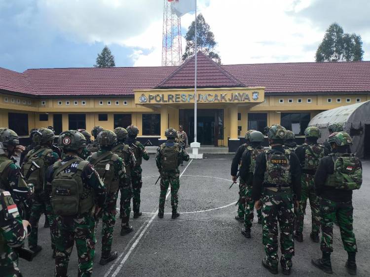 TNI-Polri Bersinergi Menjaga Kamtibmas Puncak Jaya