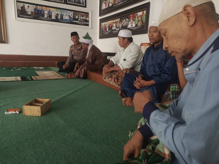 Kapolsek Tanah Jawa Gelar Jumat Berkah Di Parsulukan Serambi Babusalam