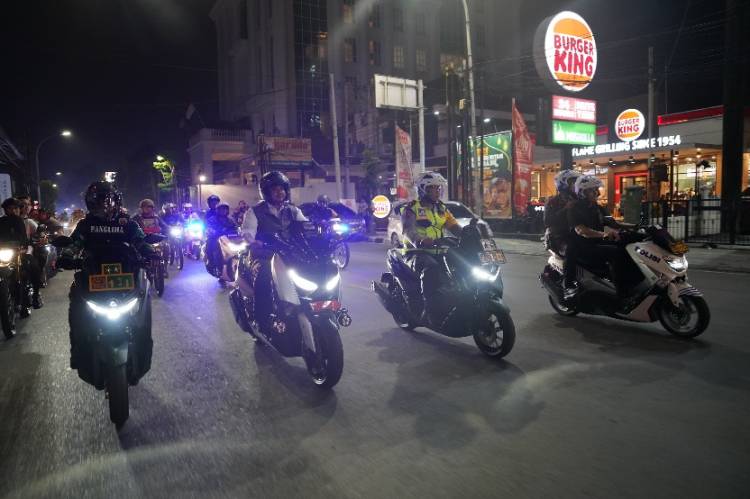 Polda Sumut dan Forkopimda Gelar Patroli Bersama Pastikan Malam Takbiran Kondusif