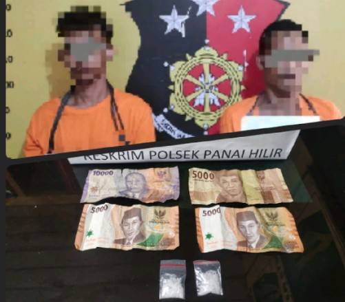 Diwarnai Aksi Penolakan Dari "Omak-omak", Polsek Panai Hilir Tetap Mengamankan Dua Pria Ini