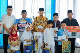 Pemko Medan Safari Ramadan di Mesjid Nurul Hasanah Medan Baru, Santuni Anak Yatim