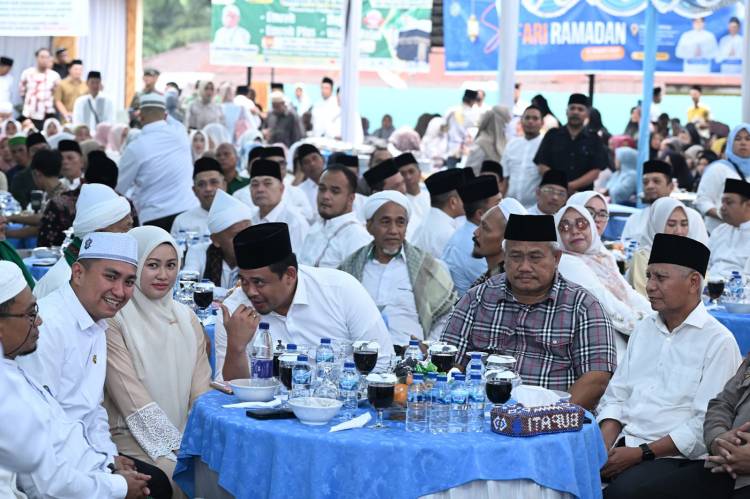 Safari Ramadan di Labura,  Bobby Nasution Ajak Masyarakat Maksimalkan Fungsi Masjid