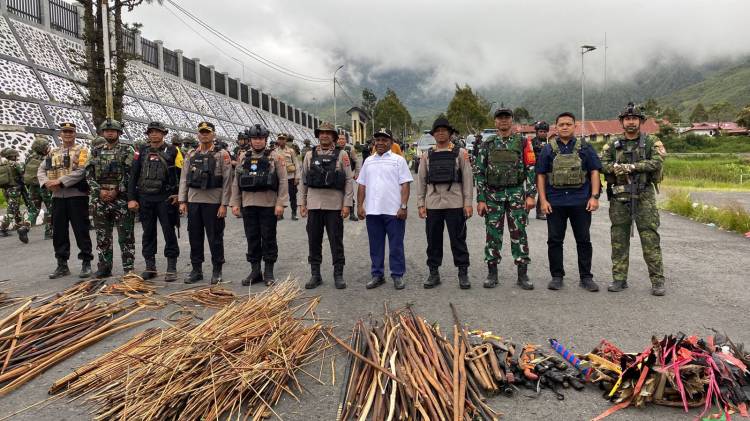 Aparat Gabungan TNI-Polri Gelar Razia Skala Besar di Kab. Puncak Jaya