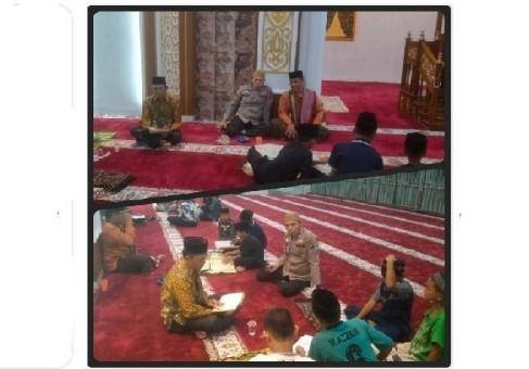 Polsek Bilah Hulu Gelar Tadarusan dan Pengamanan Sholat Tarawih di Bulan Ramadhan