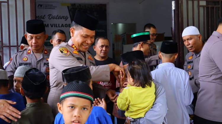 Baksos Ramadhan, Polres Tebingtnggi Bagikan Sembako Ke Panti Asuhan
