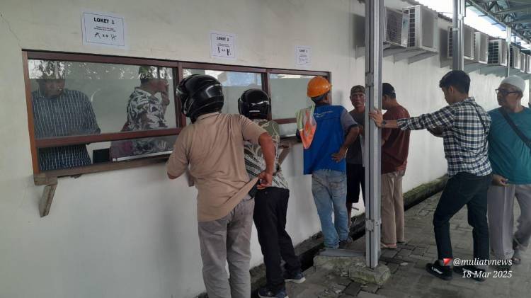 Koperasi Upaya Karya TKBM Bagikan THR.Buruh
