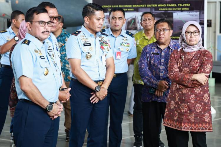 Irkoopsud II Dampingi Irjenau Terima Kunjungan  Ketua BPK RI ke Lanud Hnd