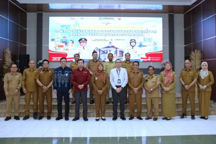Wesly Melalui Herlina Buka Capacity Building atau Rapat Program Kerja TPAKD Pematangsiantar 2025