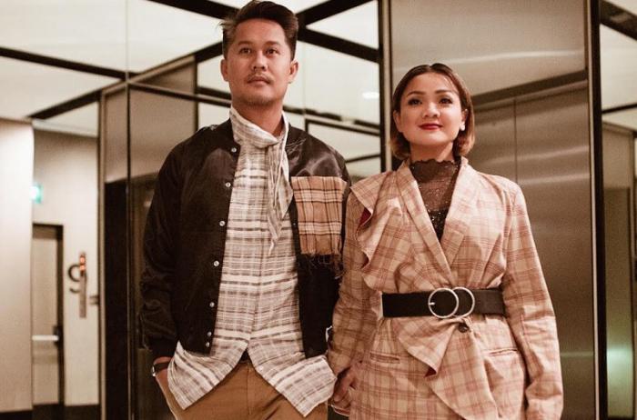 Nirina Zubir Unggah Perayaan Ulang Tahun Pernikahan, Netizen Berkomentar