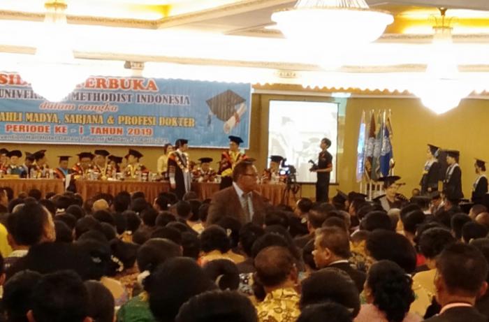 UMI Medan Lepas 549 Wisudawan