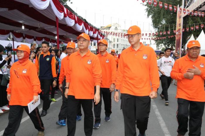 Wali Kota & Sekda Pemprovsu Lepas Peserta Pemilu Run 2019