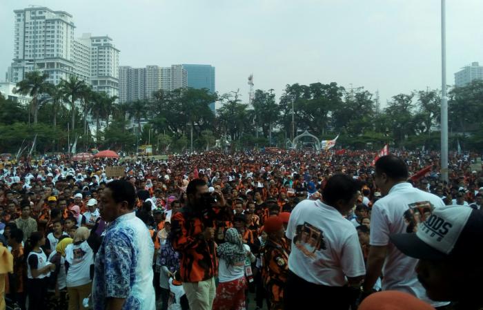 Deklarasi Dukung Jokowi,  Ribuan Kader PP Padati Lapangan Merdeka Medan