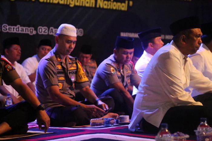 Kapolrestabes Medan Hadiri Isra Miraj 1440 H Dilapangan Reformasi