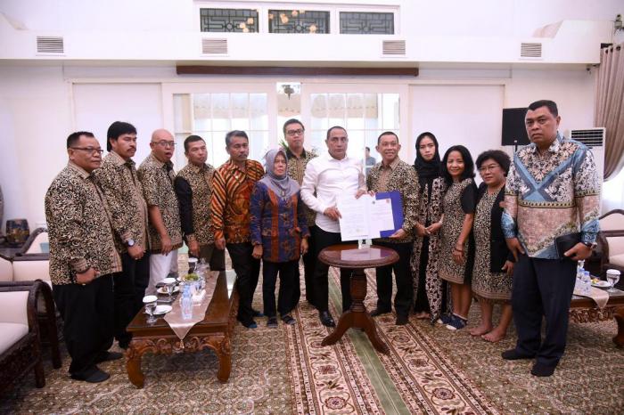 Gubernur dan REI Sumut Tandatangani MoU Penyaluran Dana CSR