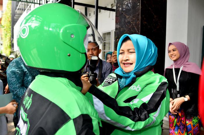 Nawal Lubis Apresiasi Pengemudi Perempuan 