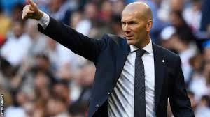 Jadi Pahlawan, Zidane: Benzema Striker Terbaik Dunia